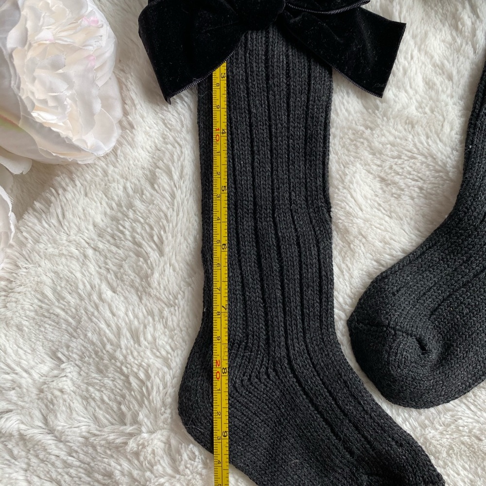 ✨SOLD✨Baby Girl Knee High Socks With Bow 🎀 - Picture 4 of 6